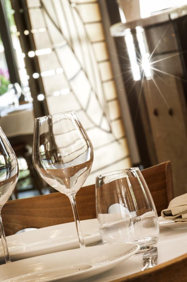 Logis Hotel Restaurant Des Gorges Du Tarn Florac Bagian luar foto