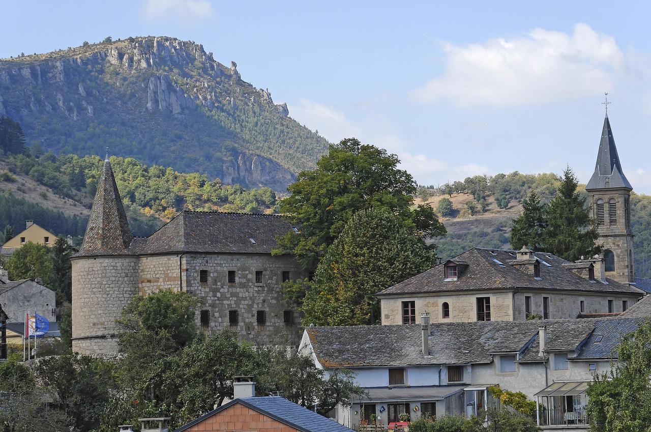 Logis Hotel Restaurant Des Gorges Du Tarn Florac Bagian luar foto