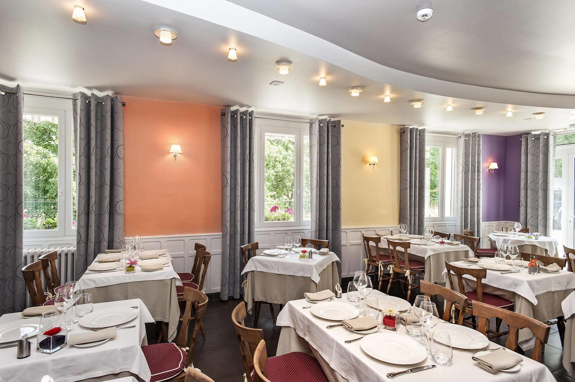 Logis Hotel Restaurant Des Gorges Du Tarn Florac Bagian luar foto